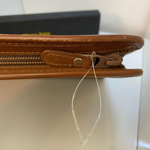 BURBERRY VINTAGE CLUTCH UNISEX - Picture 6 of 8